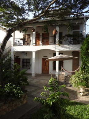 Jardín Café Hotel & Restaurant